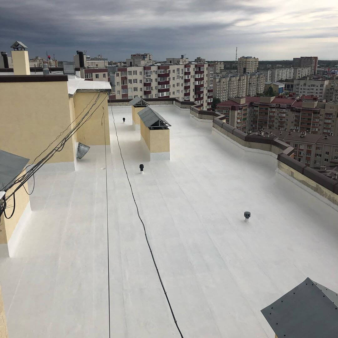 Гидроизоляция скатной кровли жидкой мастикой Elastomeric 750